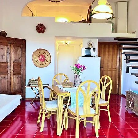 Casa Rosso Lilu With Breathtaking View Hébergement de vacances *