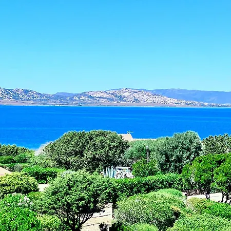 Hébergement de vacances Casa Rosso Lilu With Breathtaking View *